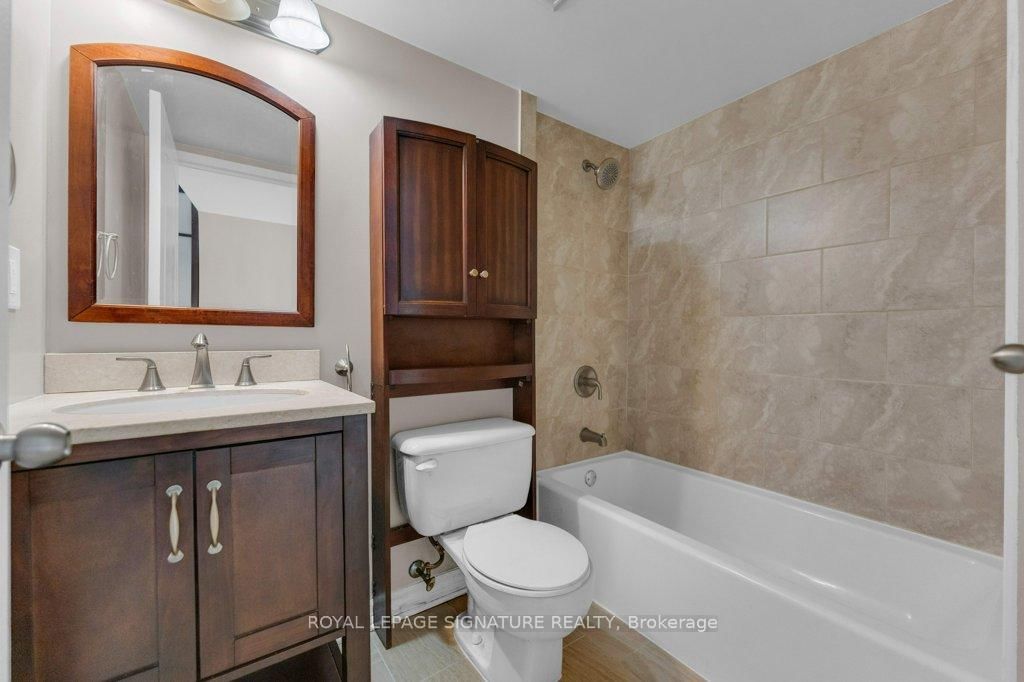 712 Rossland Road E, Unit 1106 - Photo 12