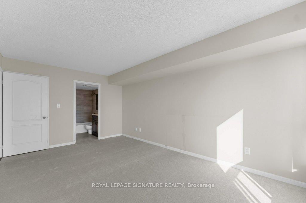 712 Rossland Road E, Unit 1106 - Photo 26