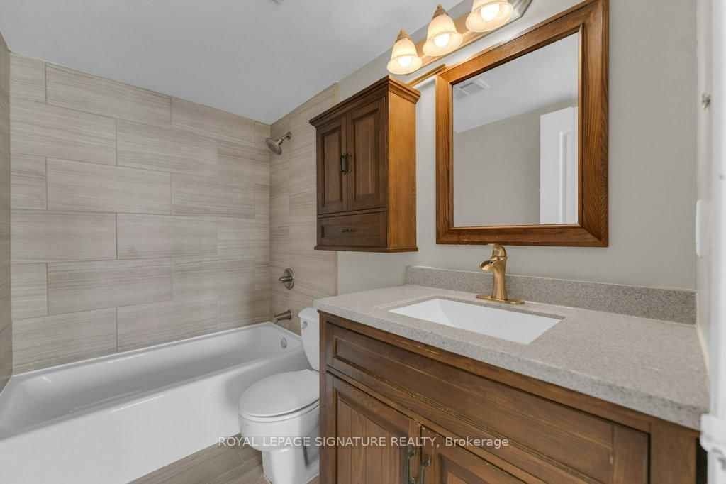 712 Rossland Road E, Unit 1106 - Photo 27