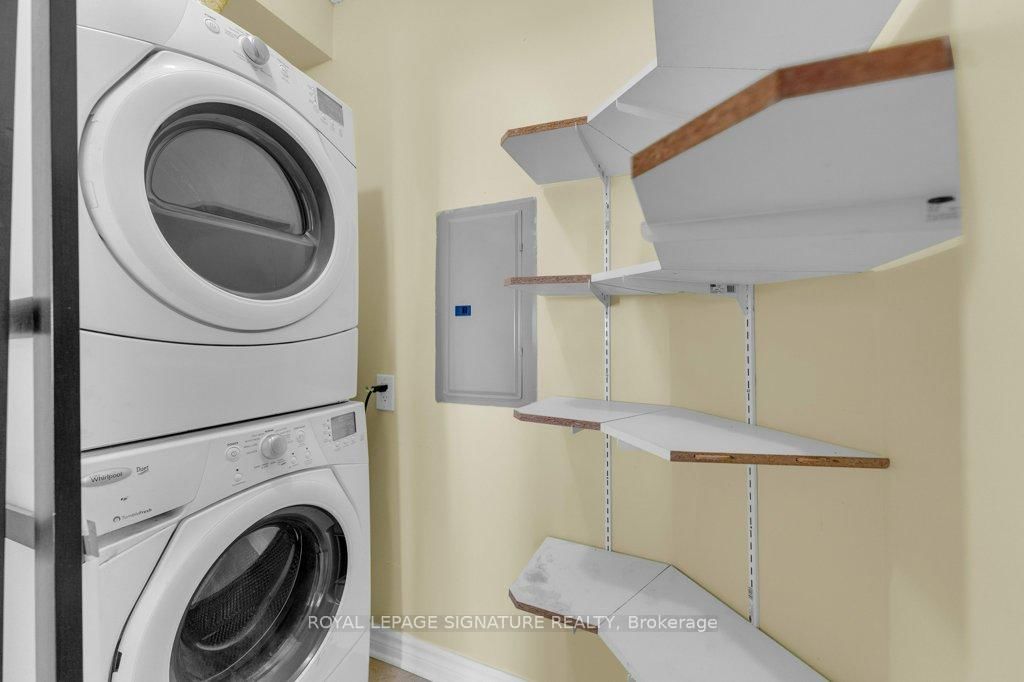 712 Rossland Road E, Unit 1106 - Photo 29