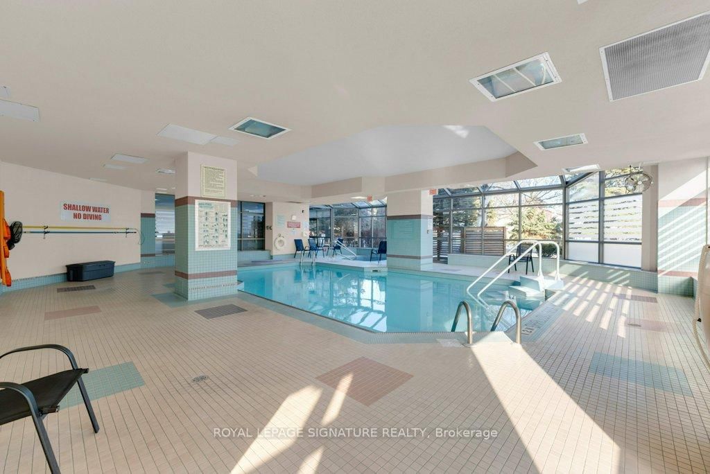 712 Rossland Road E, Unit 1106 - Photo 33