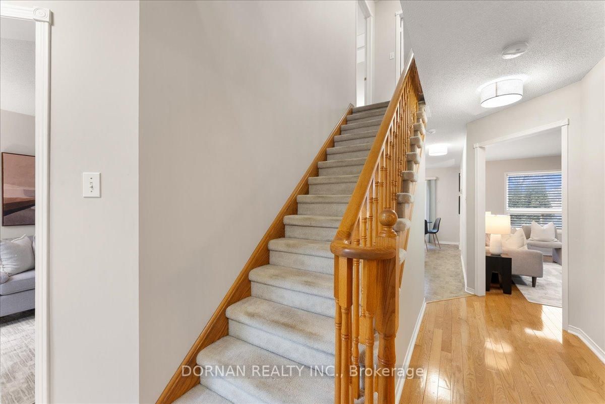 Detached House for sale at 3 Bancroft Crescent, Whitby, Ontario, L1R 2E6 - Williamsburg - MLS: E13007044