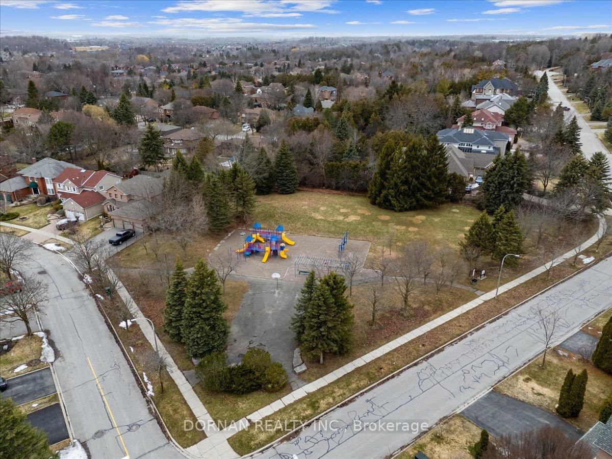 Detached House for sale at 3 Bancroft Crescent, Whitby, Ontario, L1R 2E6 - Williamsburg - MLS: E13007044