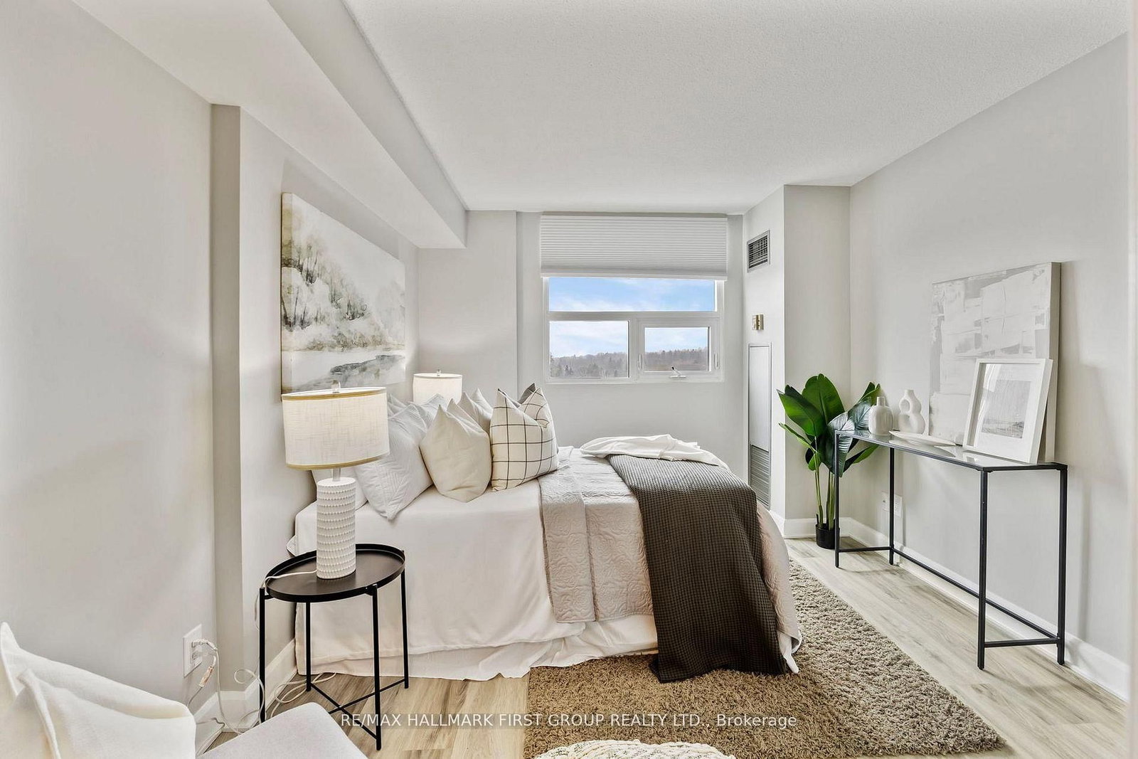 2 WESTNEY Road N, Unit 1109 - Photo 27