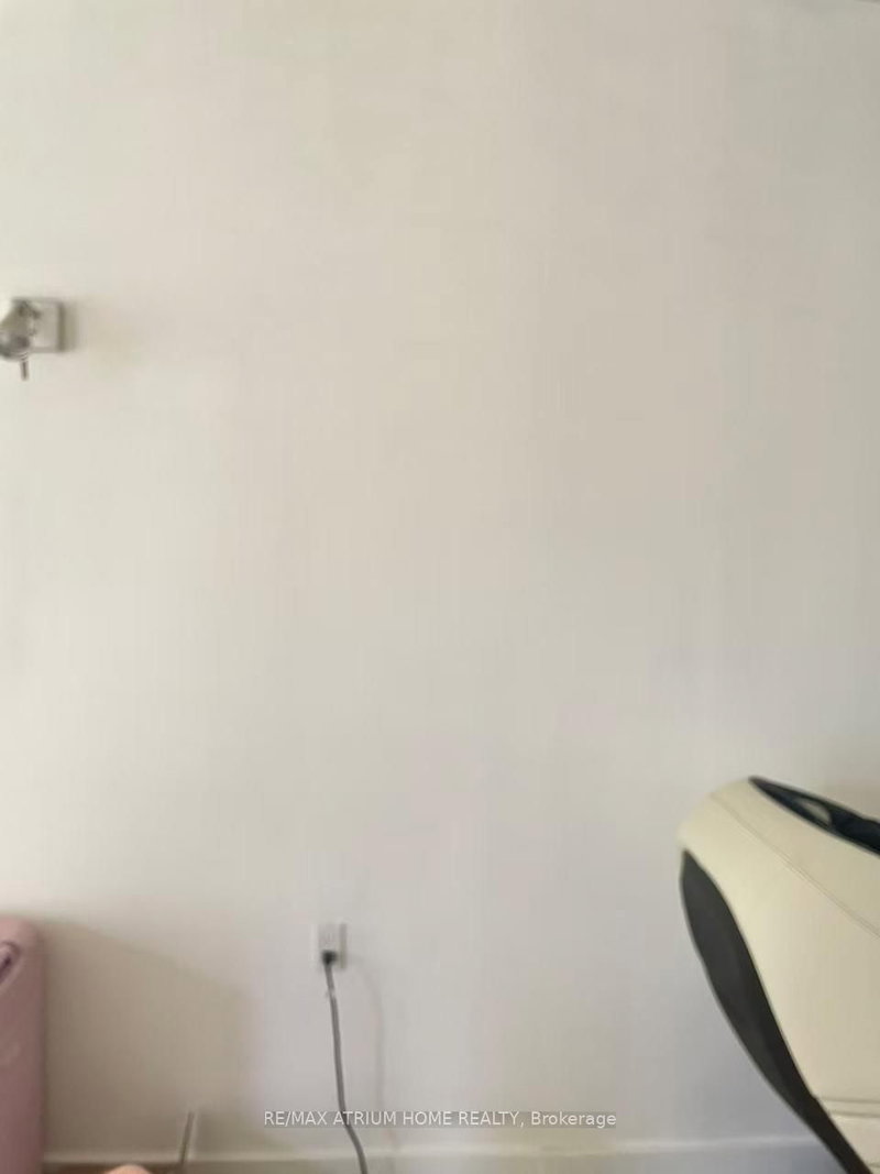 1038 Gerrard St E, Toronto, M4M 1Z5 | Image 2