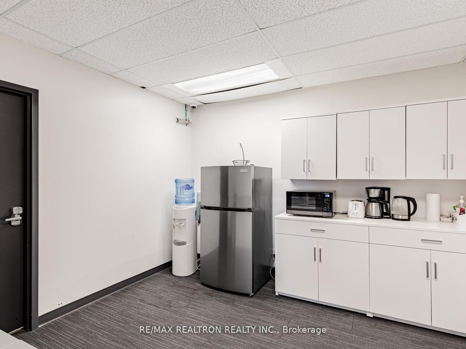 2206 Eglington Avenue, Unit 200 - Photo 23