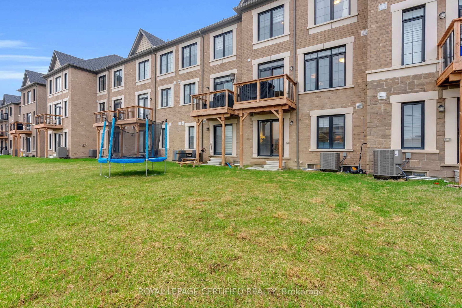 Townhouse for sale at 3 Morrison Crescent, Whitby, Ontario, L1P 0P4 - Rural Whitby - MLS: E13007500