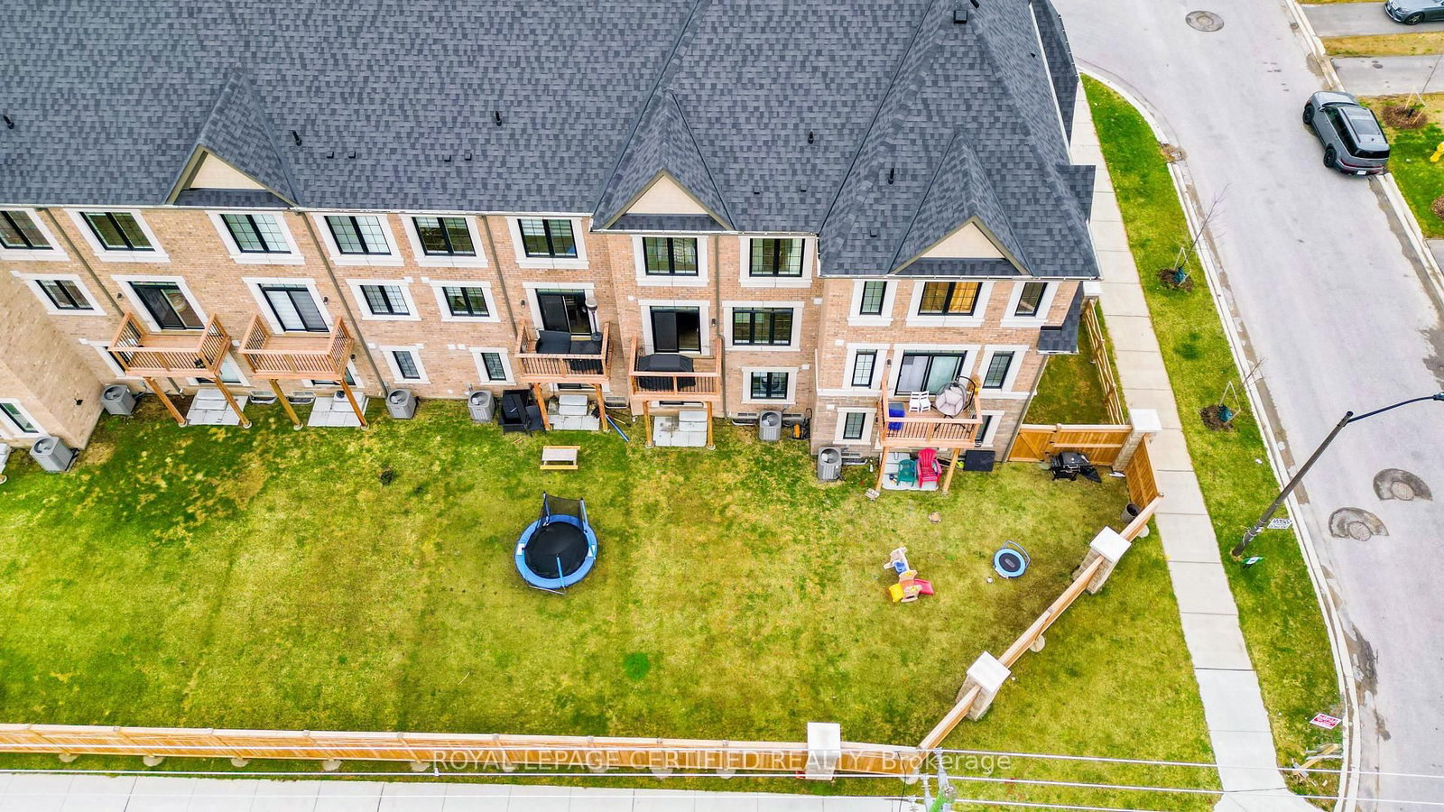 Townhouse for sale at 3 Morrison Crescent, Whitby, Ontario, L1P 0P4 - Rural Whitby - MLS: E13007500