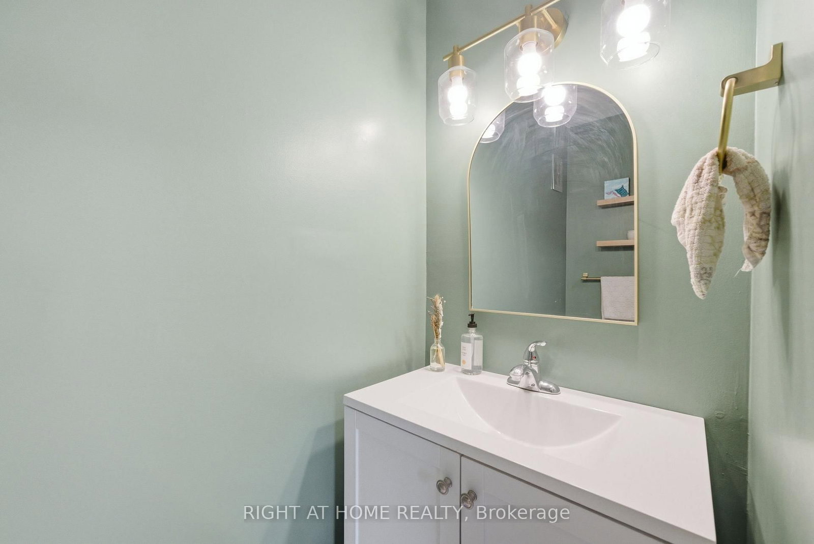 826 West Shore Boulevard - Photo 20