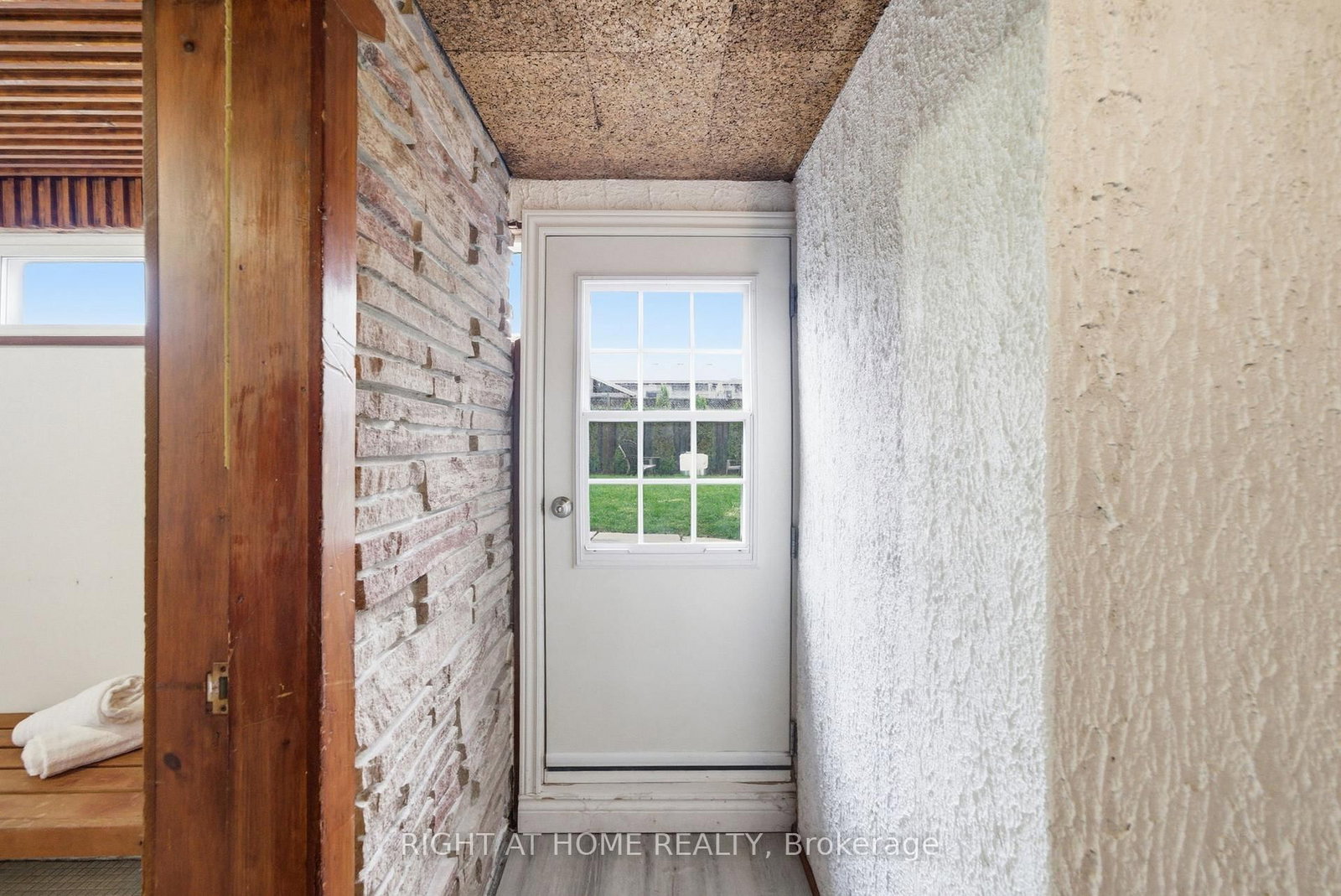 Detached House for sale at 826 West Shore Boulevard, Pickering, Ontario, L1W 2V6 - West Shore - MLS: E13007514