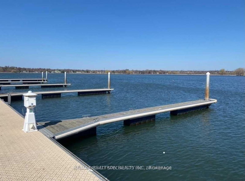 home for lease on 18-1295 Wharf Street