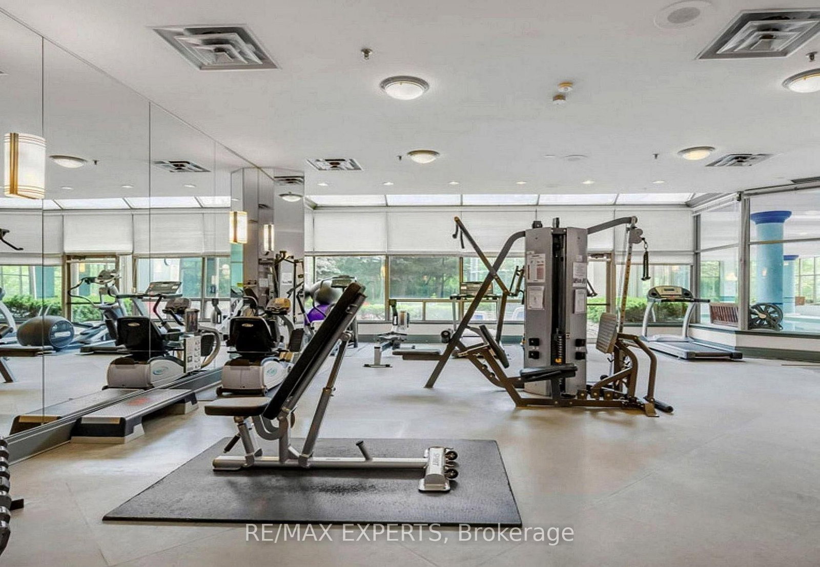 138 Bonis Avenue, Unit 527 - Photo 31