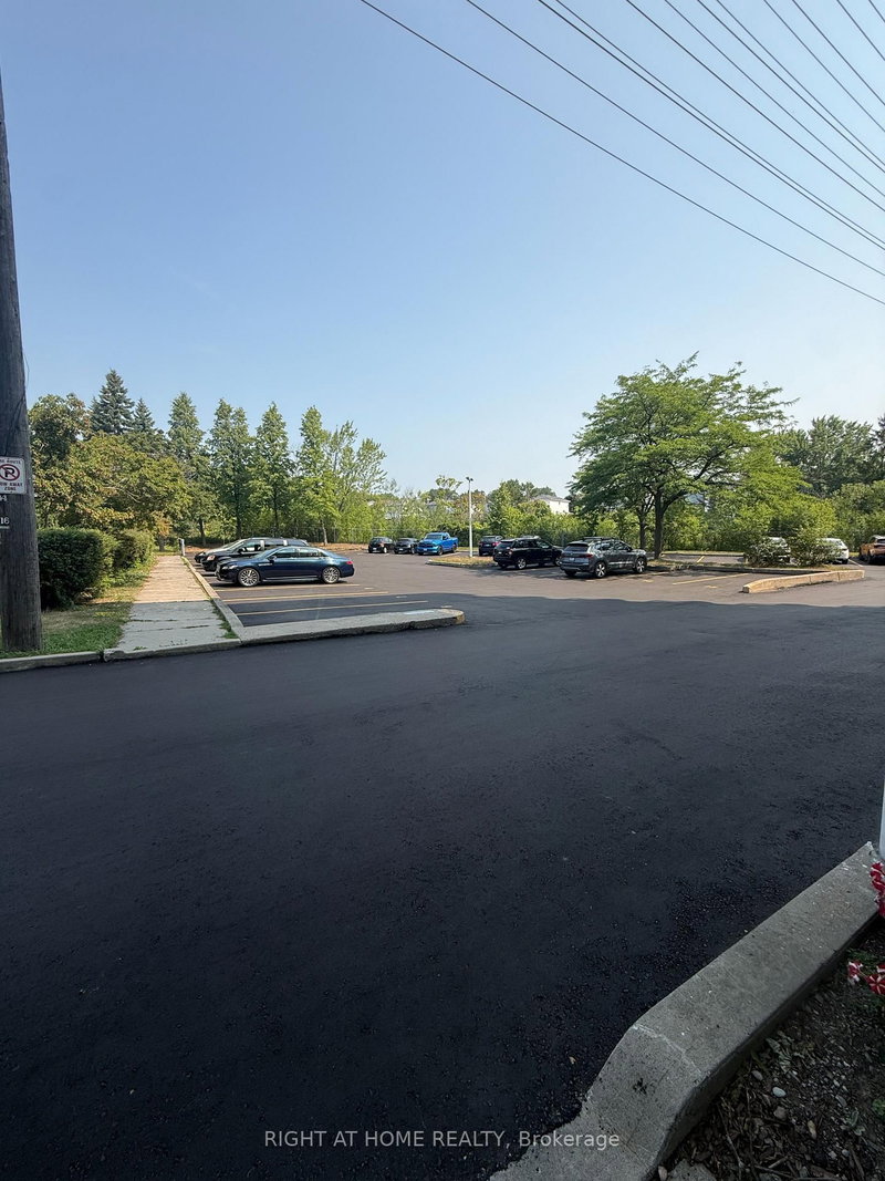 205 - 855 Wilson Rd N, Oshawa, L1G 7W6 | Image 2