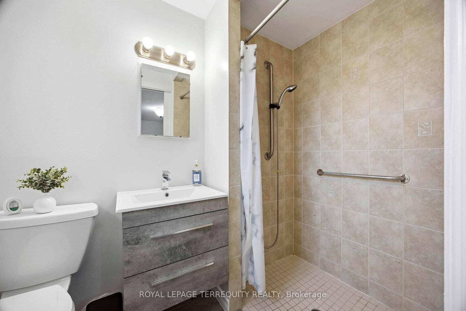 Detached House for sale at 971 Oklahoma Drive, Pickering, Ontario, L1W 2H8 - West Shore - MLS: E13008078