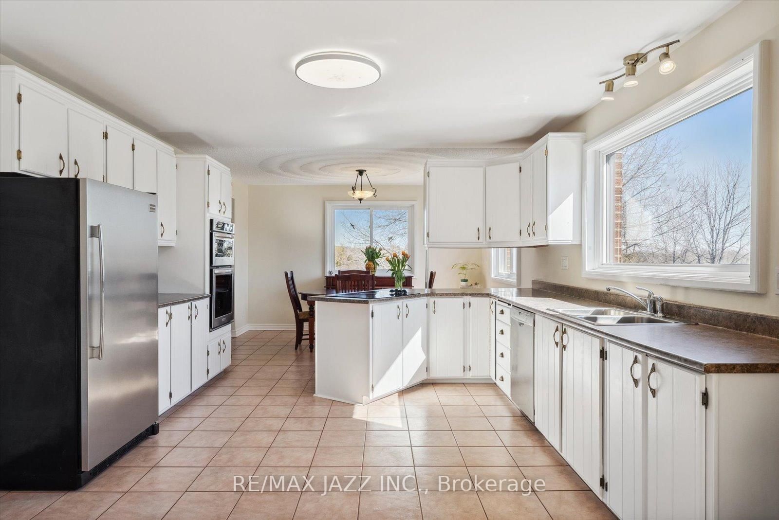 8733 Leskard Road - Photo 11