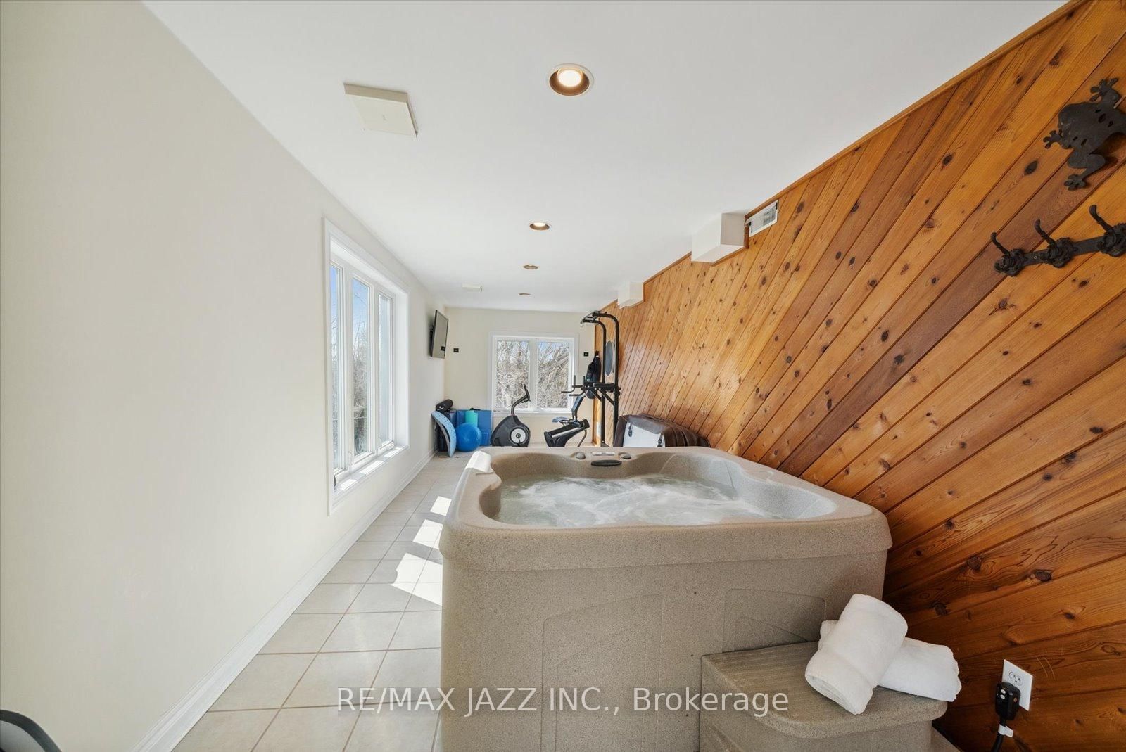 8733 Leskard Road - Photo 20