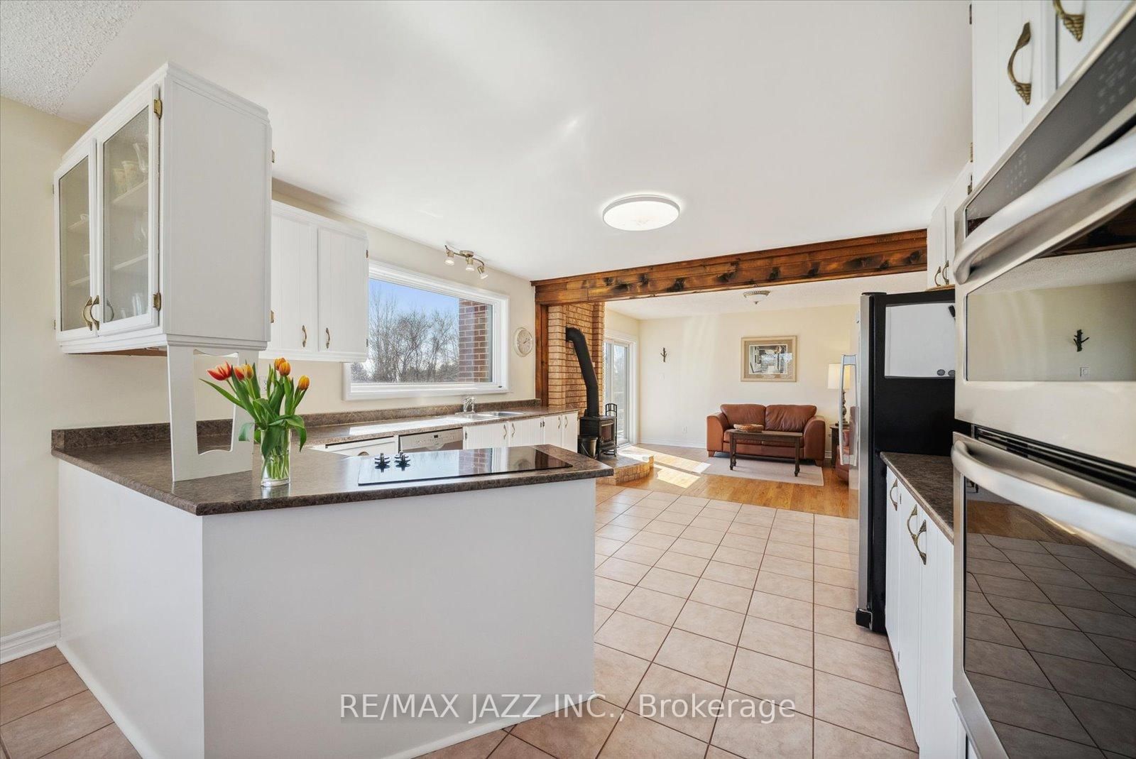 8733 Leskard Road - Photo 9