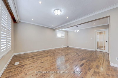 Main-28 Sharbot Avenue, Toronto, Ontario image-0-4