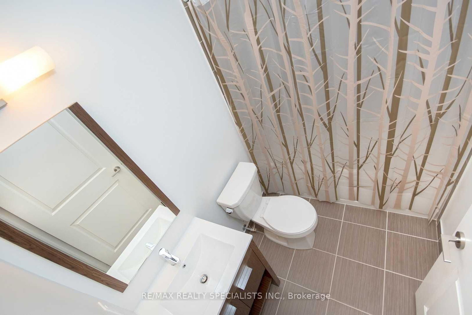 30 Meadowglen Place, Unit 813 - Photo 13