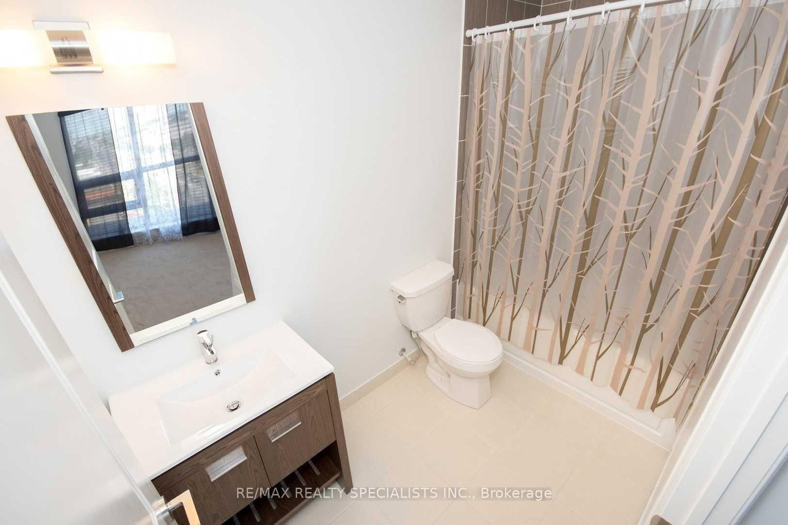 30 Meadowglen Place, Unit 813 - Photo 15