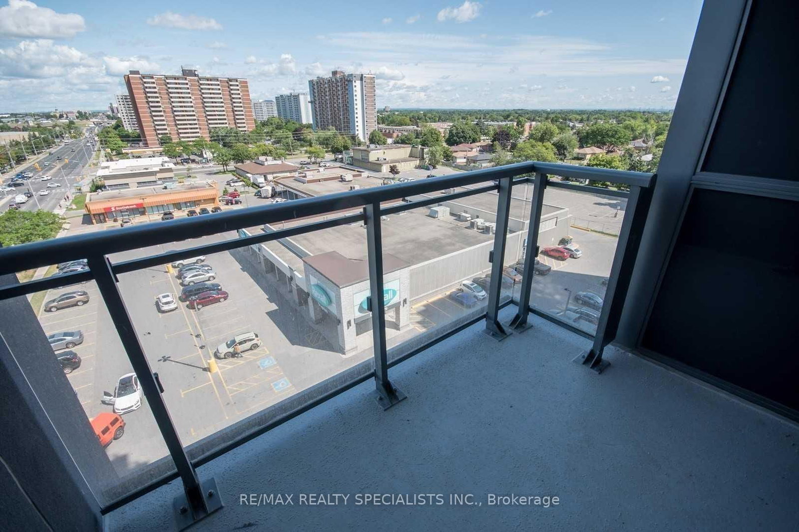 30 Meadowglen Place, Unit 813 - Photo 17