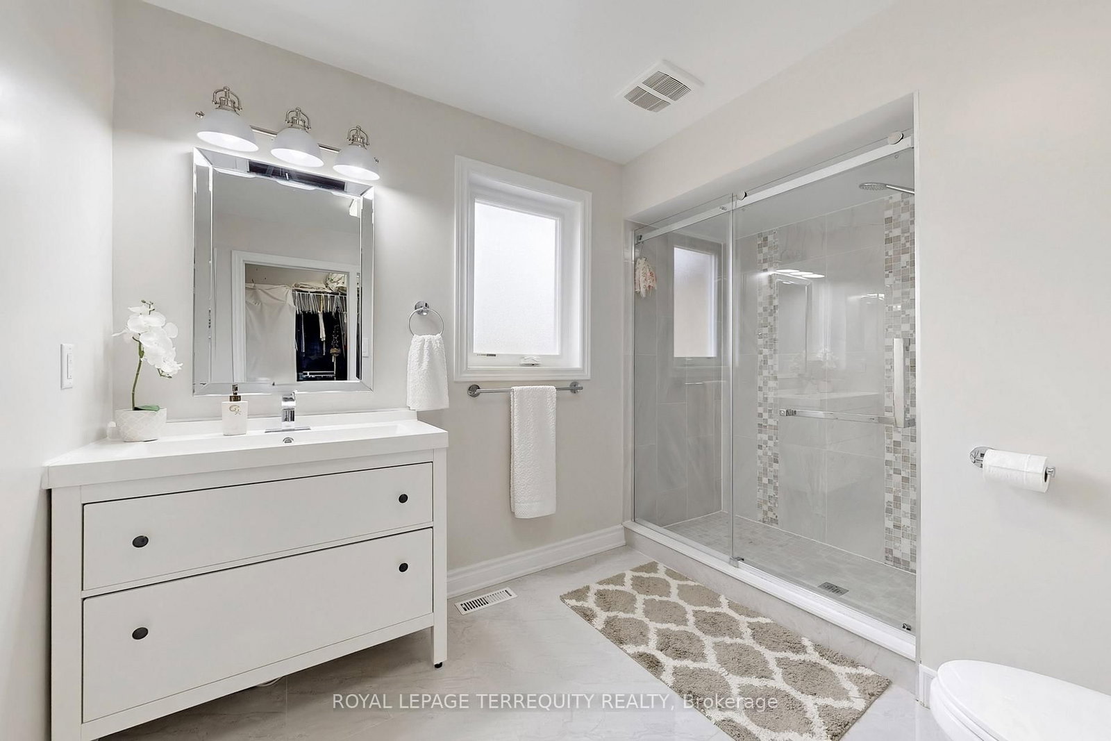 Detached House for sale at 35 William Stephenson Drive, Whitby, Ontario, L1N 8J5 - Blue Grass Meadows - MLS: E13008618