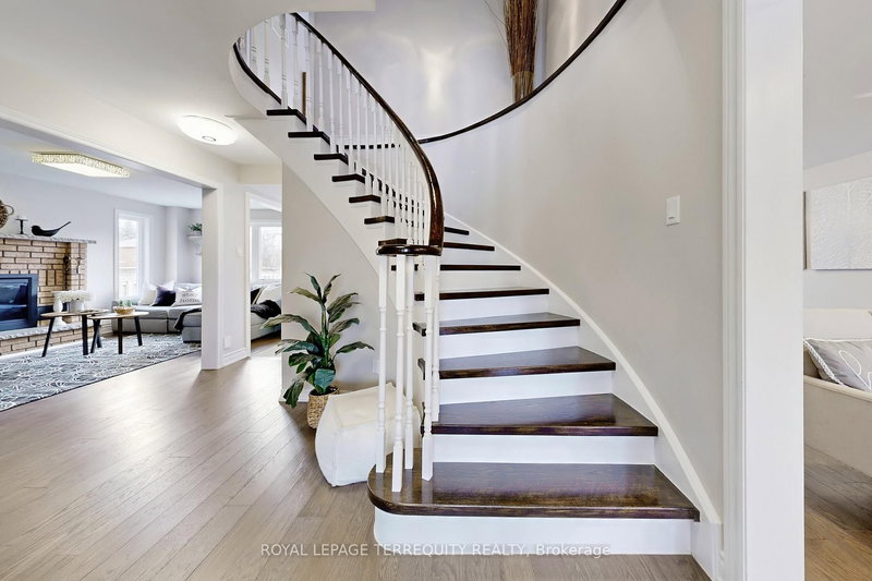 35 William Stephenson Dr, Whitby, L1N 8J5 | Image 3