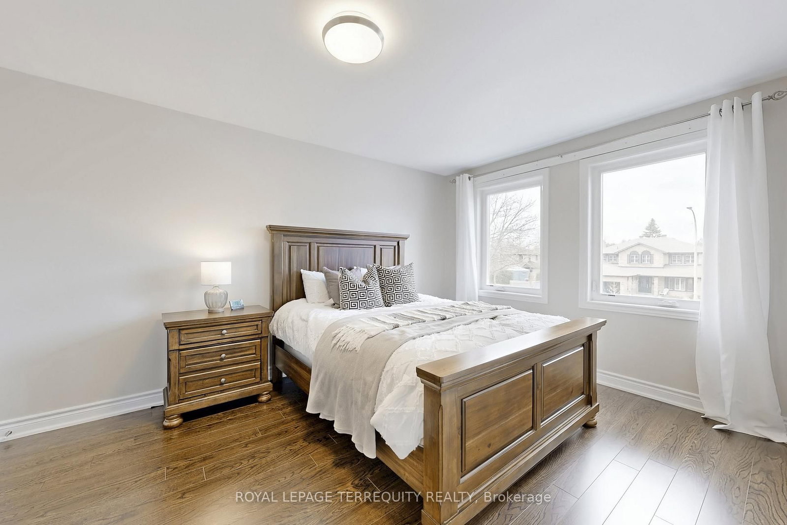 Detached House for sale at 35 William Stephenson Drive, Whitby, Ontario, L1N 8J5 - Blue Grass Meadows - MLS: E13008618