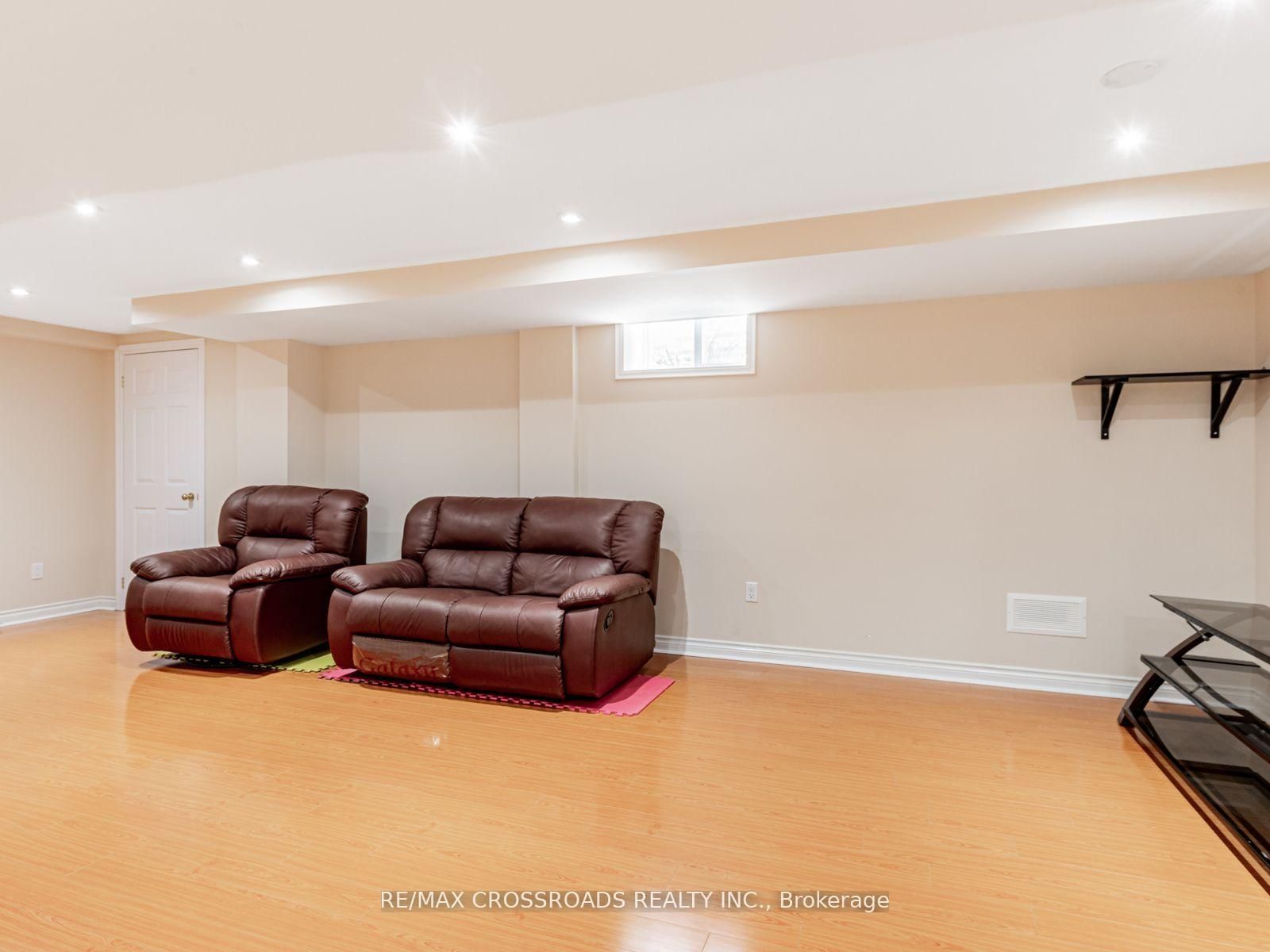 1373 Wallig Avenue - Photo 7