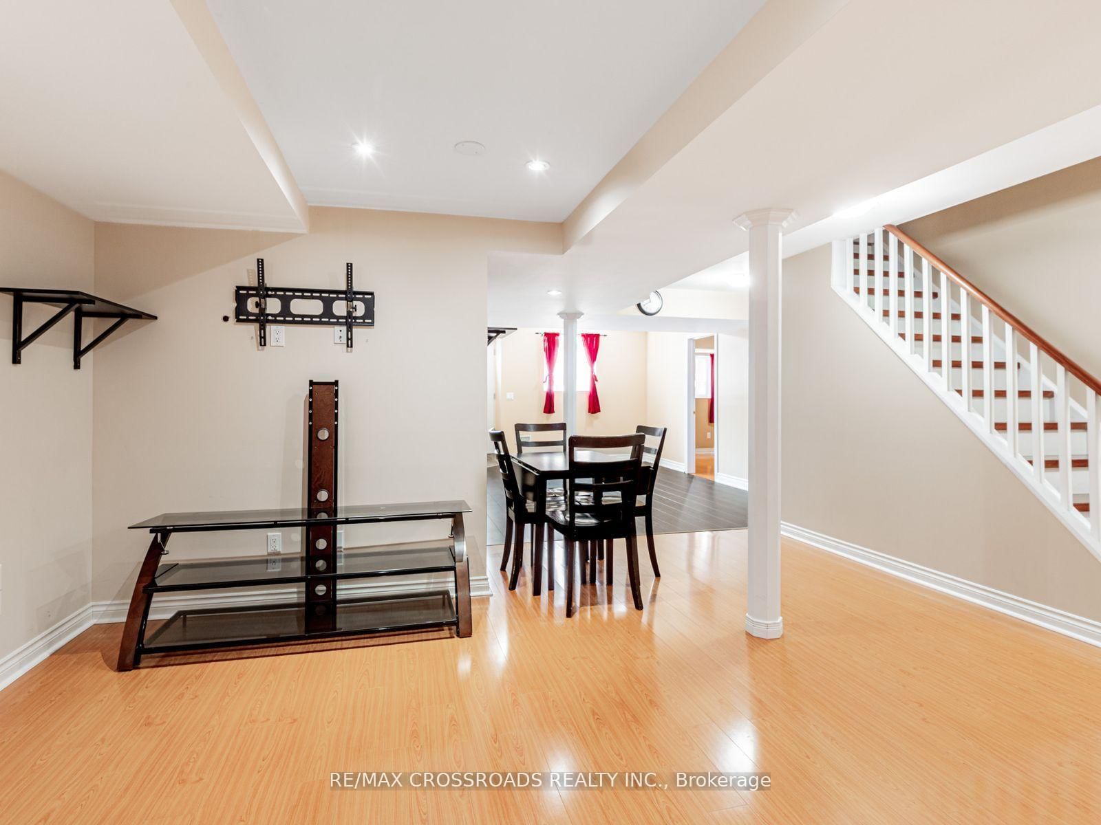 1373 Wallig Avenue - Photo 8