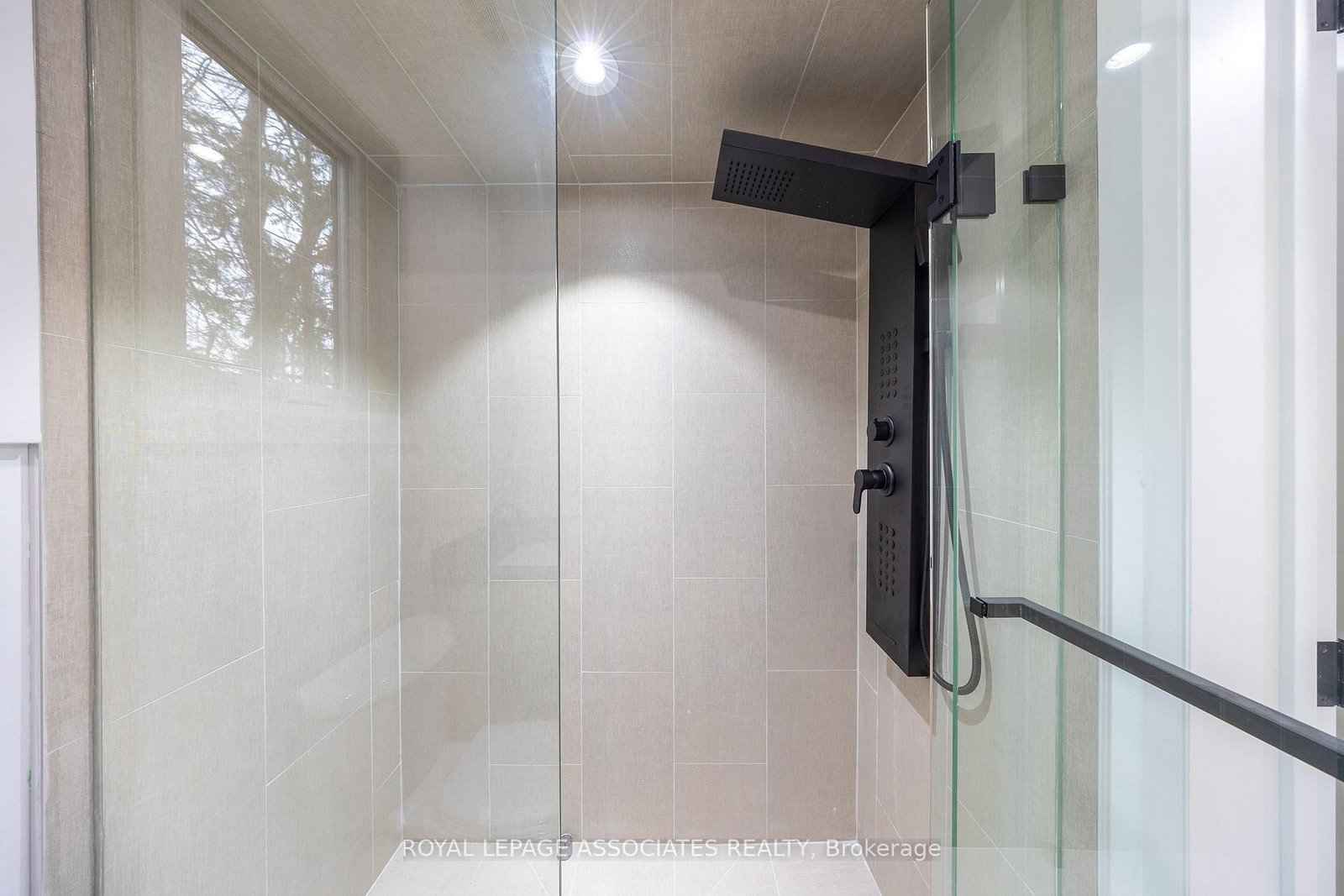 28 Bobmar Road - Photo 16