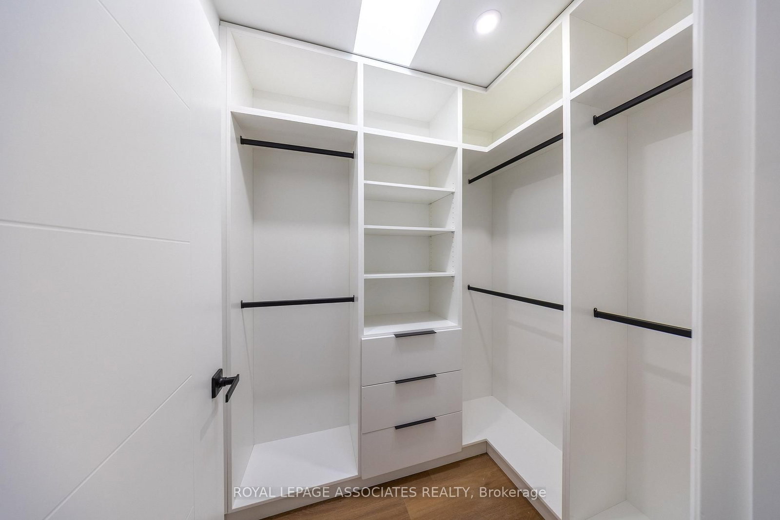 28 Bobmar Road - Photo 23