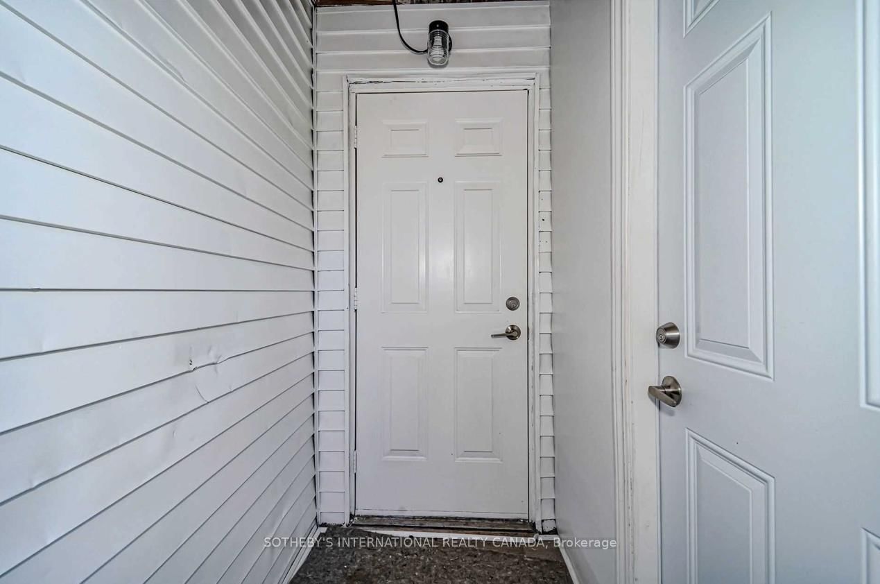 843 Danforth Avenue, Unit Upper - Photo 11