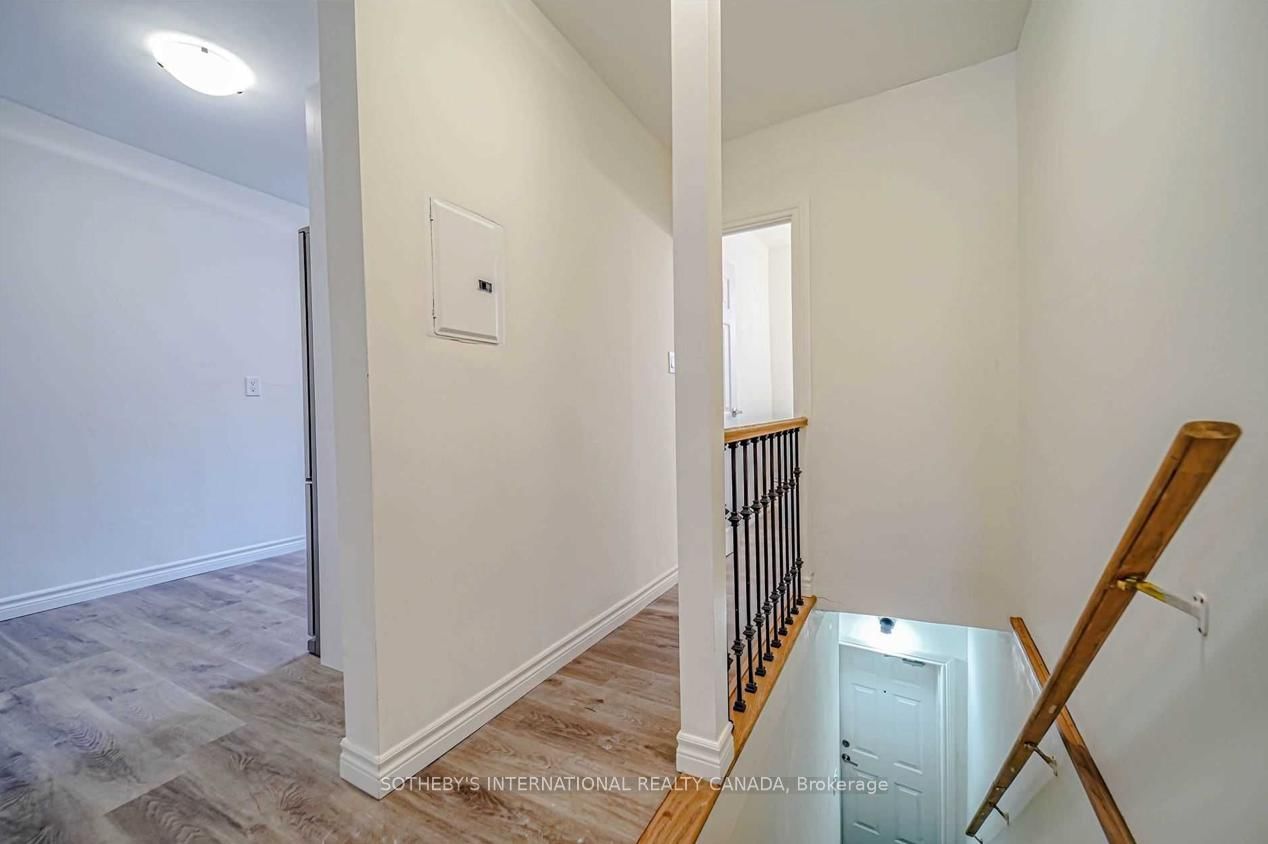 843 Danforth Avenue, Unit Upper - Photo 14