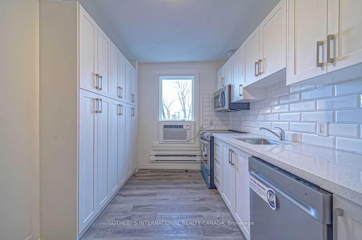 843 Danforth Avenue, Unit Upper - Photo 17