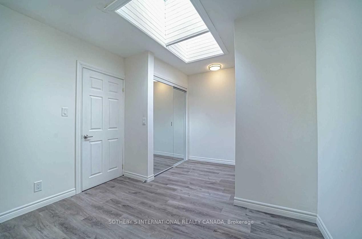 843 Danforth Avenue, Unit Upper - Photo 23