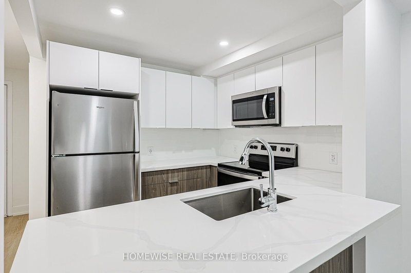 home for lease on 17A-100 Liberty Street N