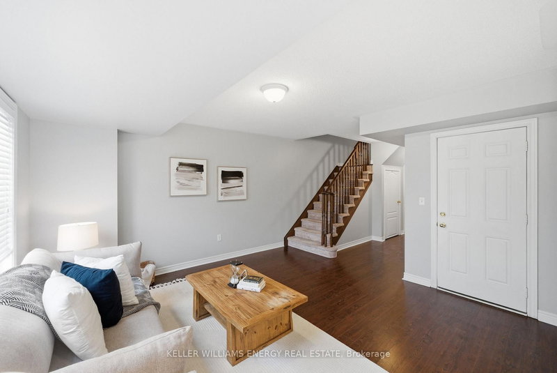 1771 Carousel Dr, Pickering, L1X 0C2 | Image 3