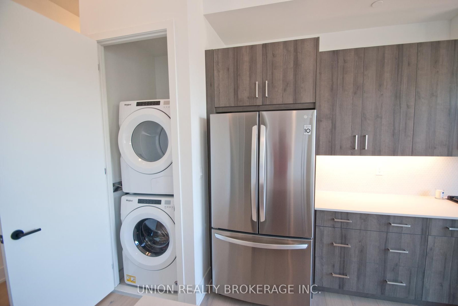 14 Dewhurst Boulevard, Unit 305 - Photo 7