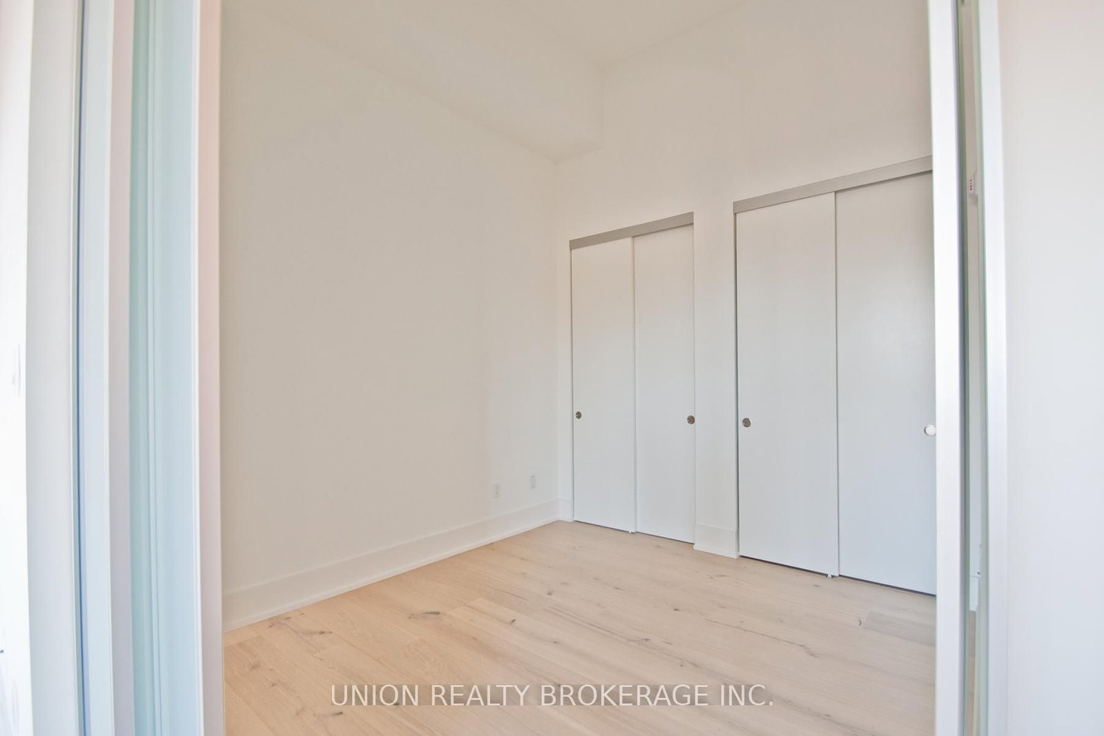 14 Dewhurst Boulevard, Unit 305 - Photo 9