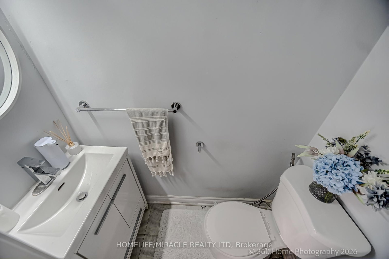 Detached House for sale at 17 Montvale Drive, Toronto, Ontario, M1M 3E5 - Cliffcrest - MLS: E13009610