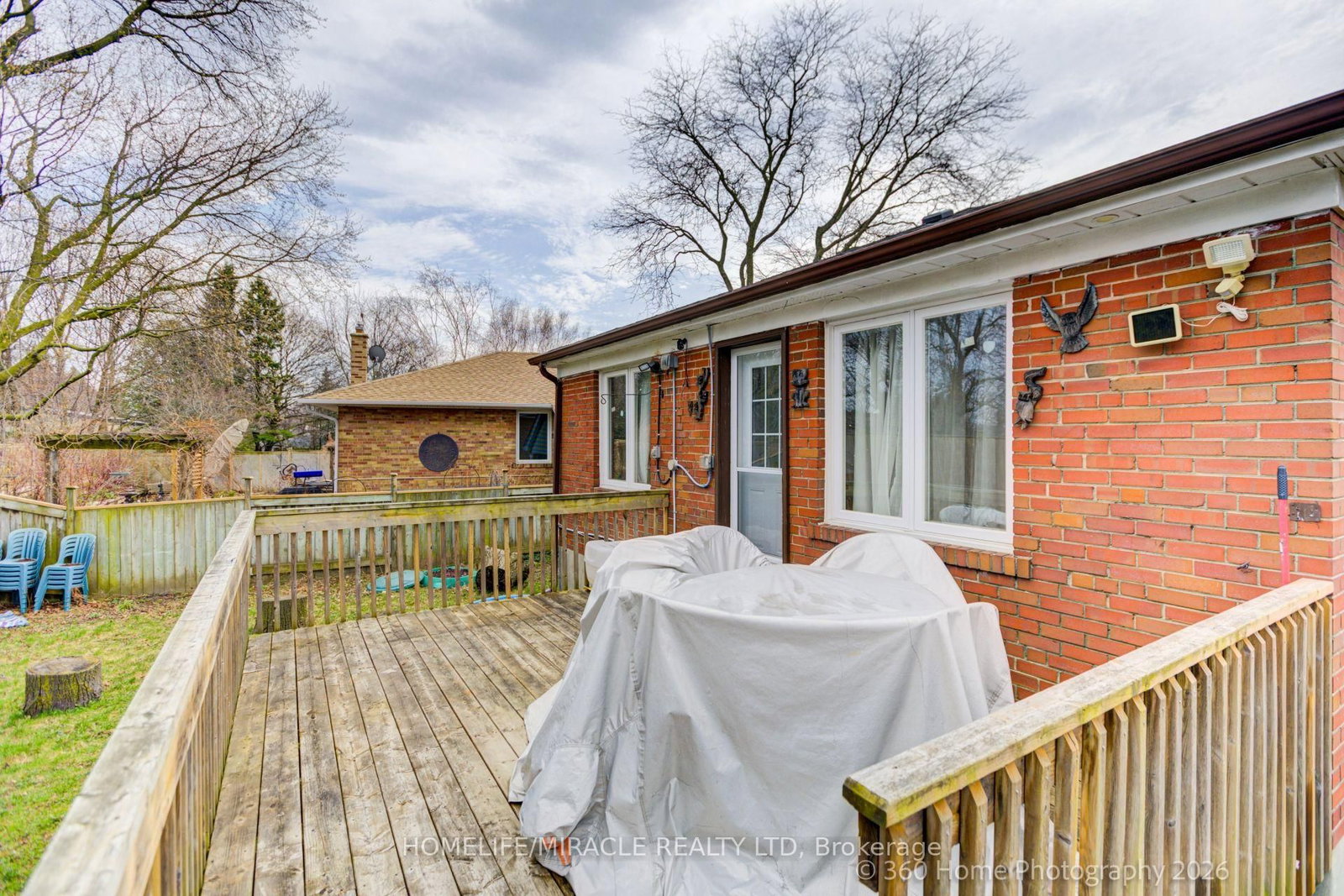 Detached House for sale at 17 Montvale Drive, Toronto, Ontario, M1M 3E5 - Cliffcrest - MLS: E13009610