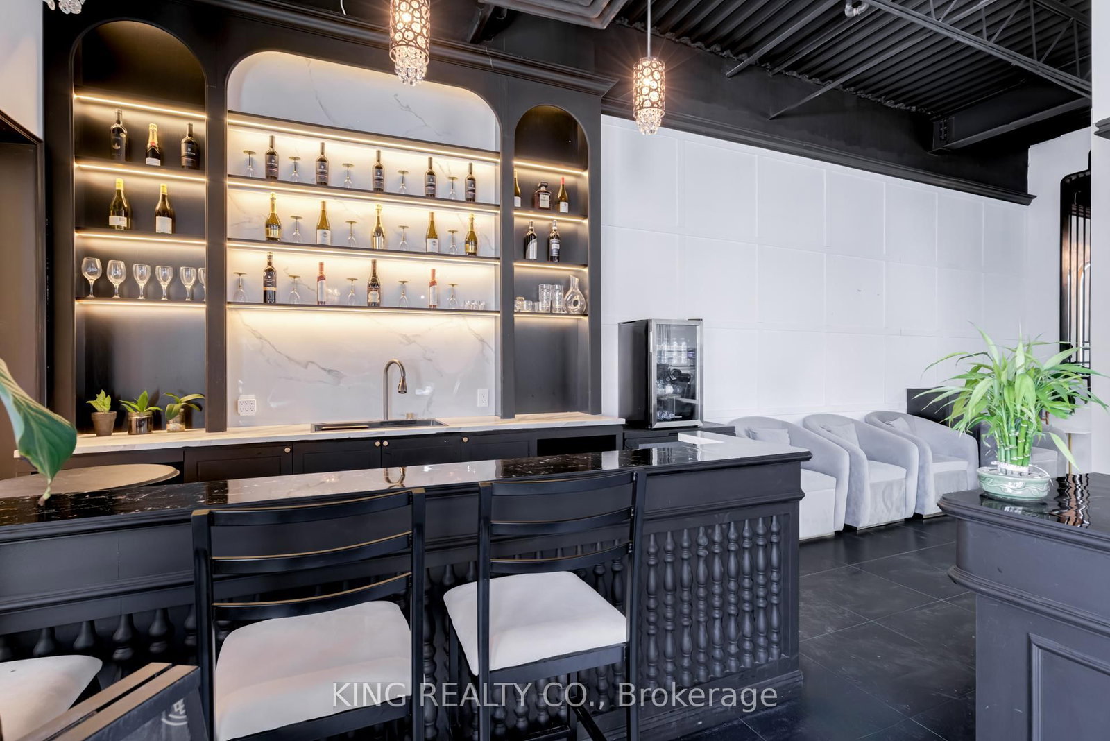 3478 Lawrence Avenue, Unit C2 - Photo 11