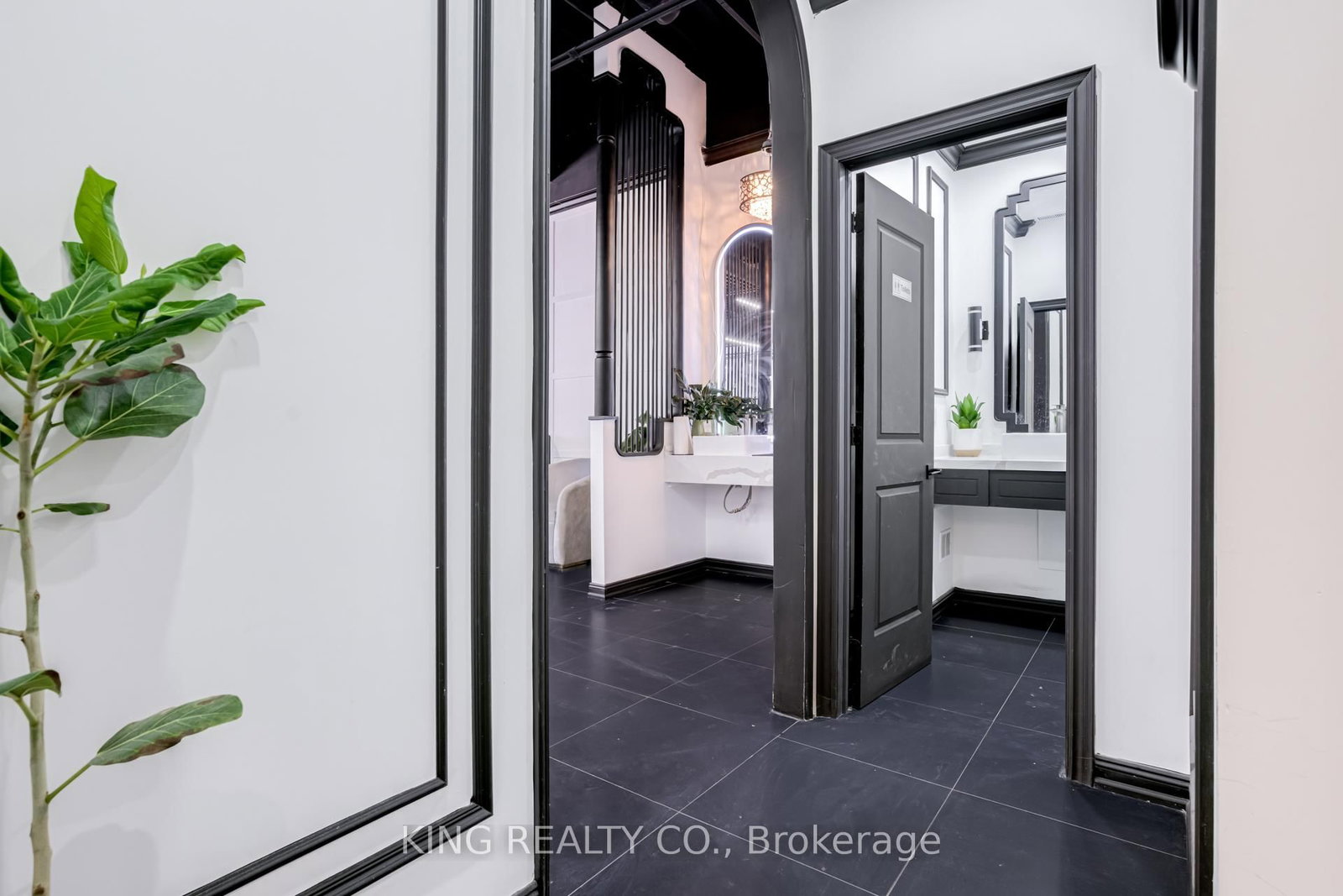 3478 Lawrence Avenue, Unit C2 - Photo 17