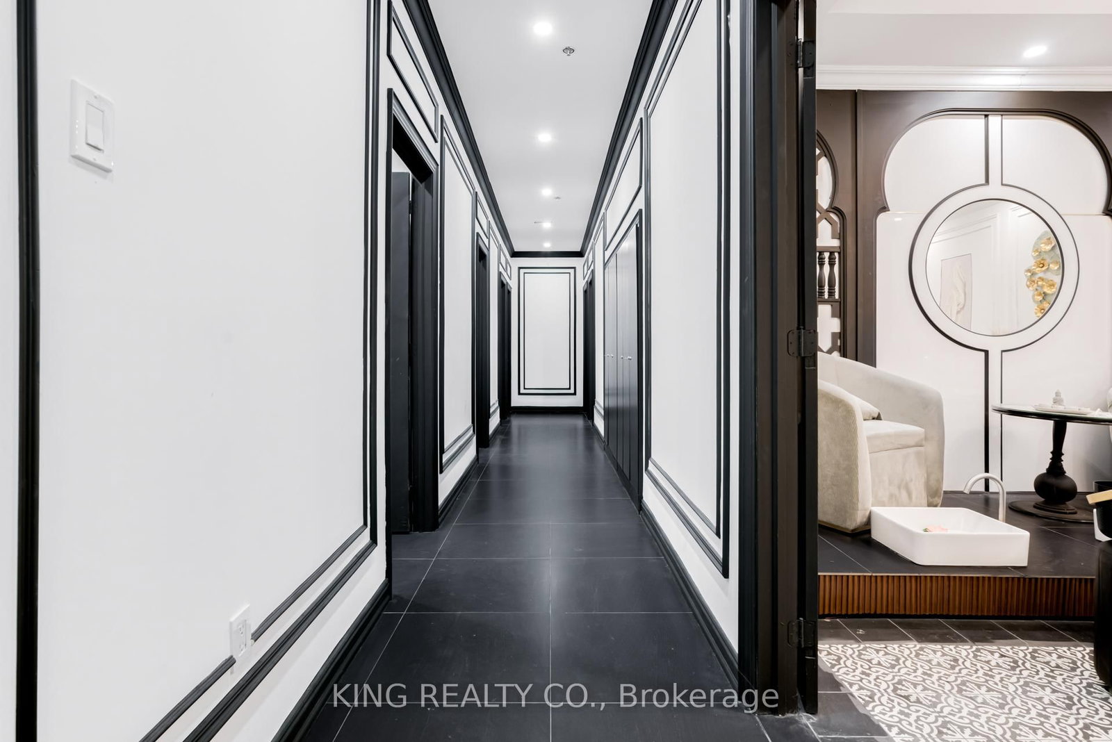 3478 Lawrence Avenue, Unit C2 - Photo 21