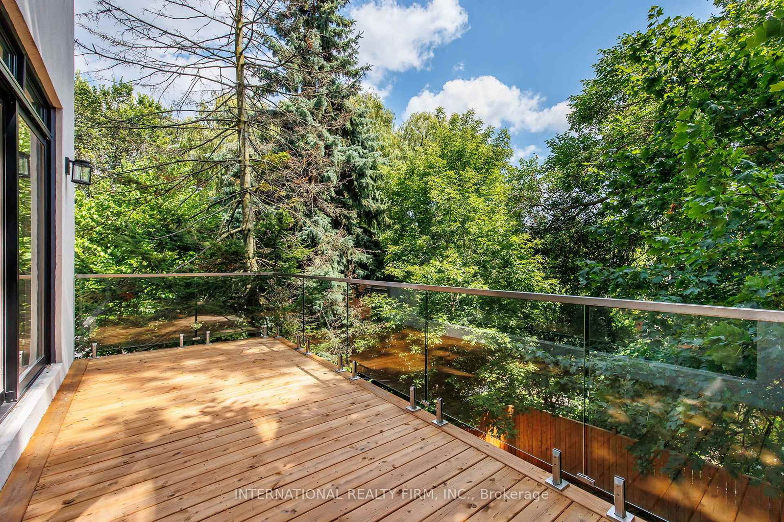 Detached House for sale at 19 Ivy Avenue, Toronto, Ontario, M4L 2H6 - South Riverdale - MLS: E13009936