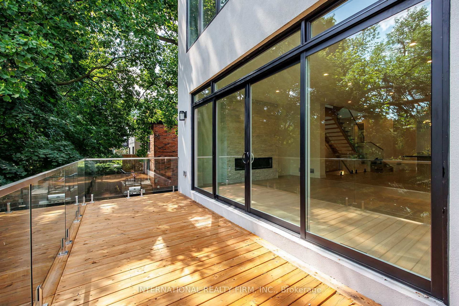 Detached House for sale at 19 Ivy Avenue, Toronto, Ontario, M4L 2H6 - South Riverdale - MLS: E13009936