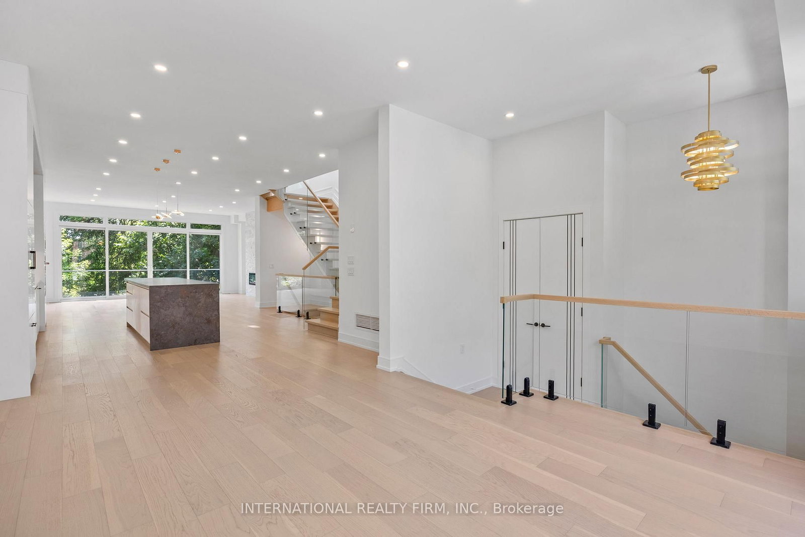 Detached House for sale at 19 Ivy Avenue, Toronto, Ontario, M4L 2H6 - South Riverdale - MLS: E13009936