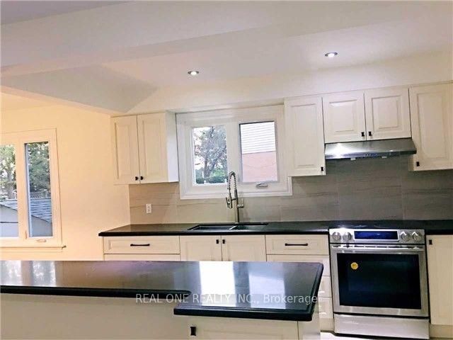 58 Rakewood Cres, Toronto, M1V 1M7 | Image 2