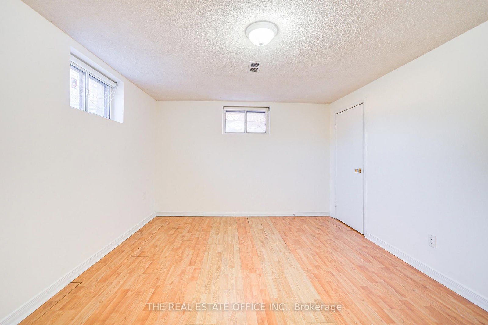 128 Fairglen Avenue - Photo 36